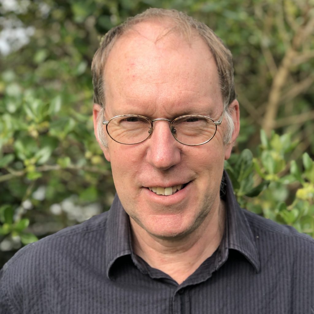 Headshot of Peter Handford.